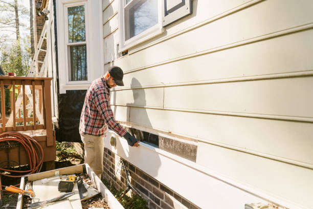 Trusted Siding Repair service in Georgetown, IL - Creative Siding